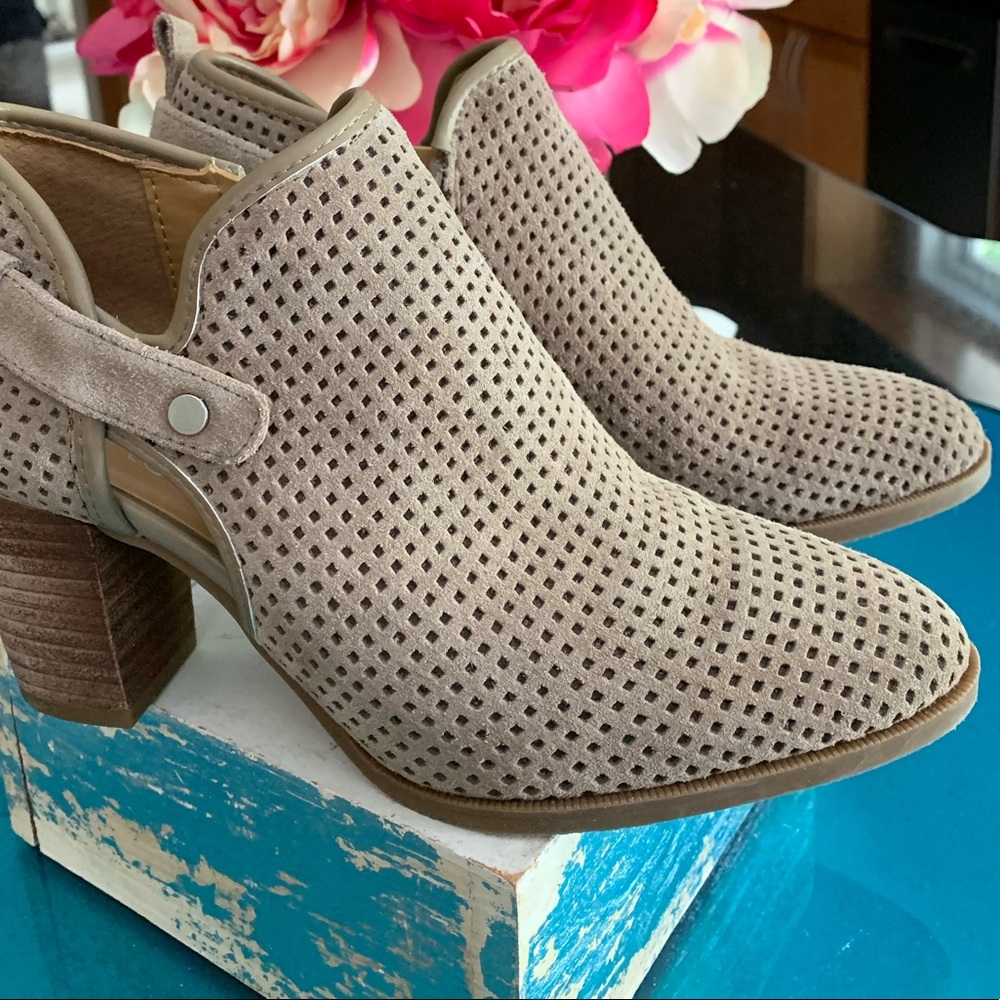 Franco Sarto Sued Botties